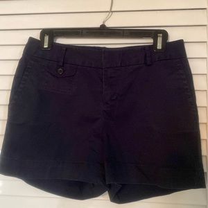 Banana Republic - Martin Fit ladies shorts size 6. Navy blue